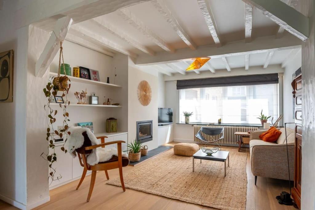 デ ハーン Charming House With Gardenヴィラ エクステリア 写真