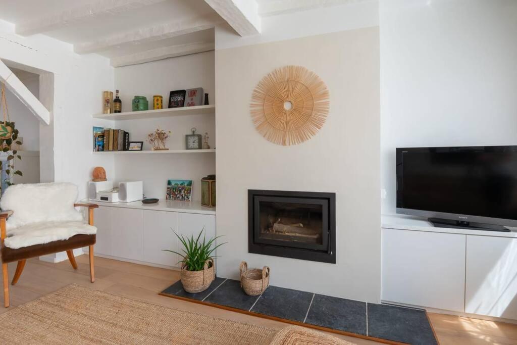 デ ハーン Charming House With Gardenヴィラ エクステリア 写真